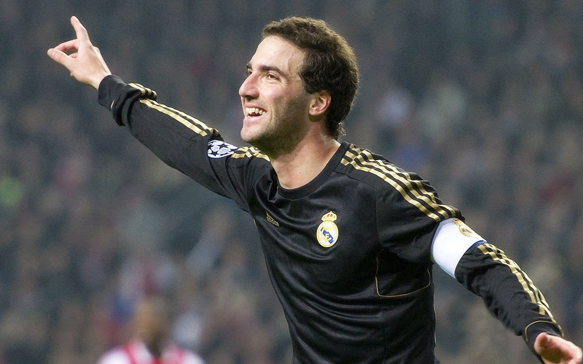 佛罗伦萨的阿根廷收割者，帕尔默如何用高光表现征服意甲