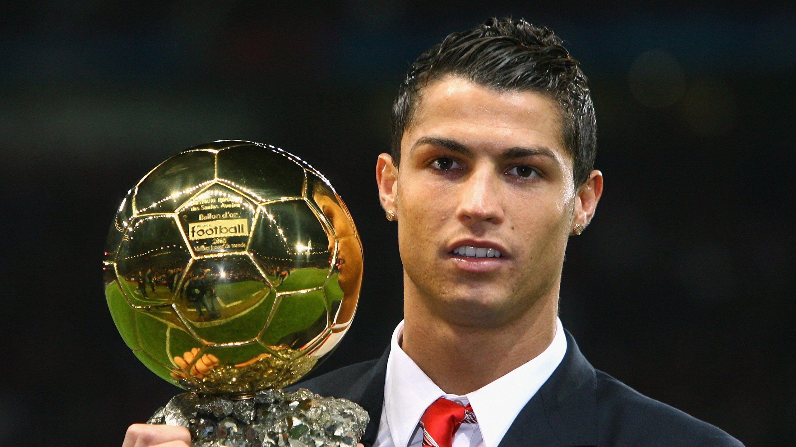 基米希绝杀莱比锡红牛，中国元素闪耀关键制胜时刻