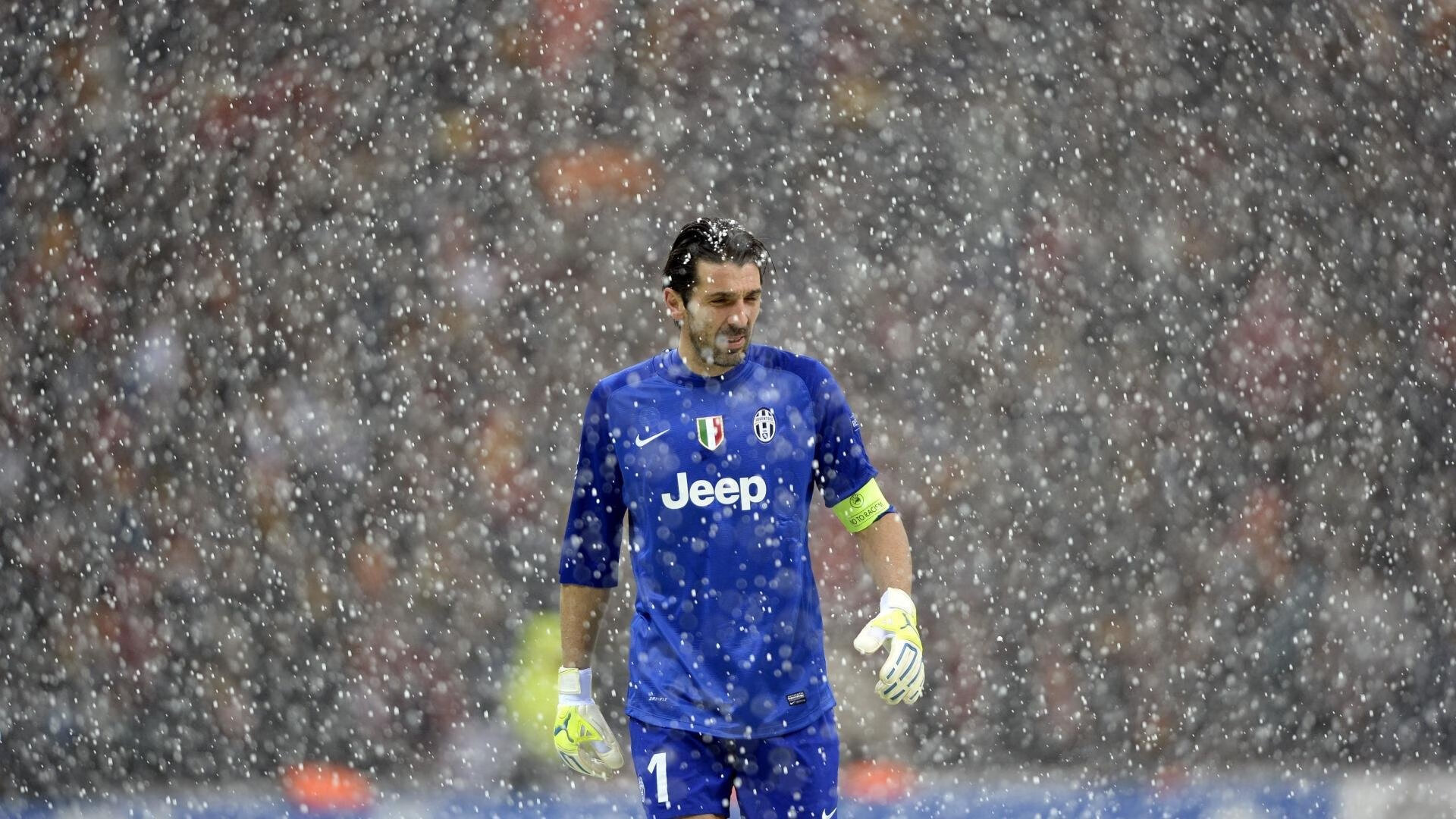 绿茵场上的艺术碾压，乒乓台上的孤胆惊艳—法国铁骑与奥恰洛夫的双重奏