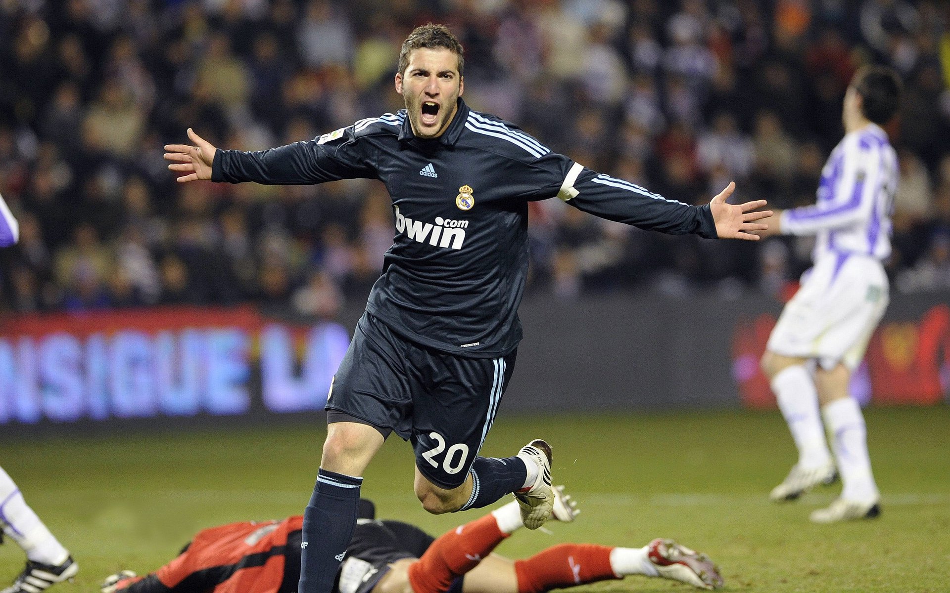 厄德高爆发与冰岛叹息，厄瓜多尔如何提前终结悬念